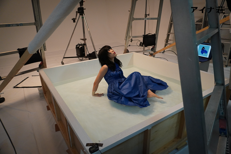 STAFF ALBUM『DEBUT』/ Kyrie JACKET オフショット写真